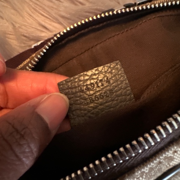 Gucci Fanny Pac - Picture 7 of 8